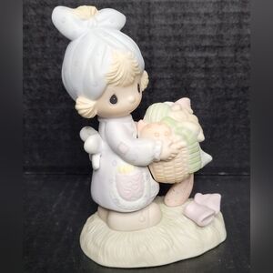 1979 Precious Moments Be Not Weary In Well Doing # E-3111